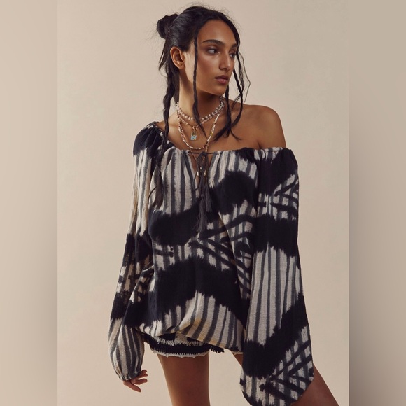 Santorini Top - Picture 1 of 4